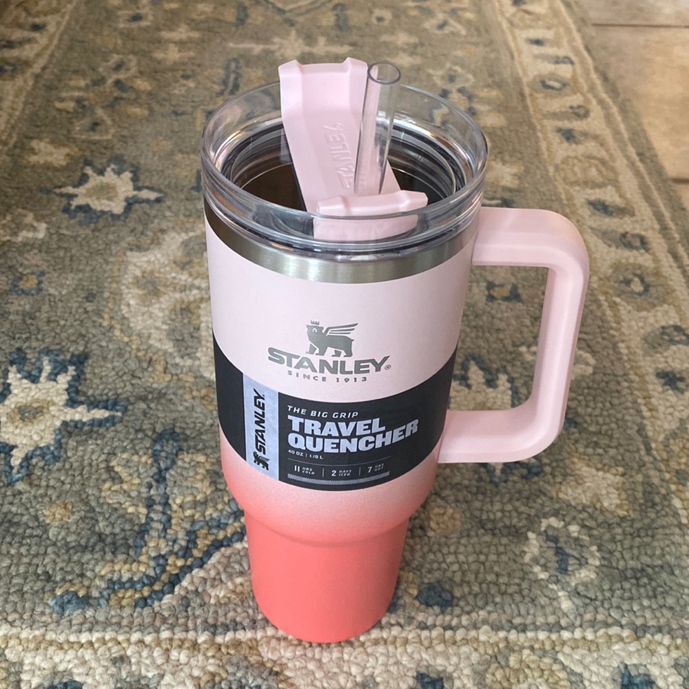 Stanley the big cup 40oz , 2 tones pink , new